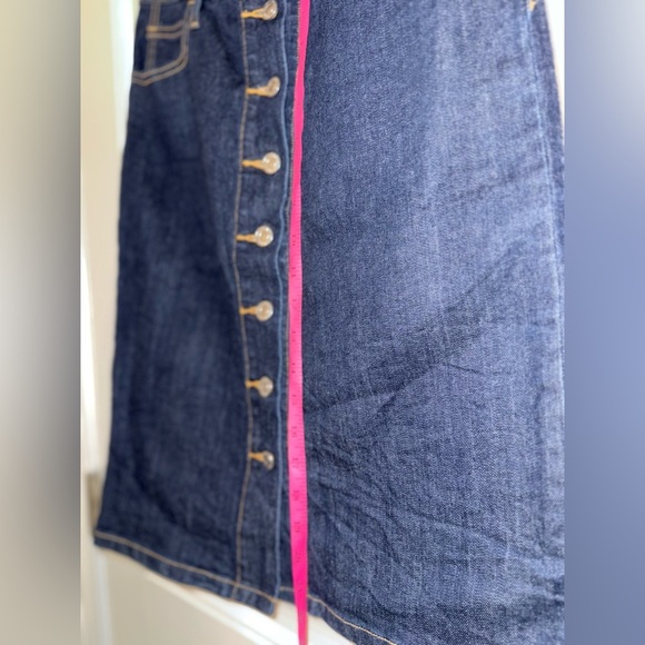 Levi's Denim Button-Front Pencil Skirt - Picture 11 of 12